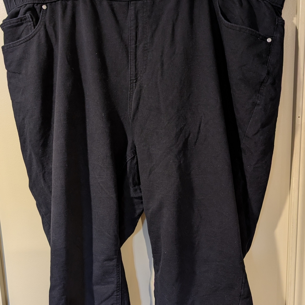 Catherines Black Capris with Elastic Waistband